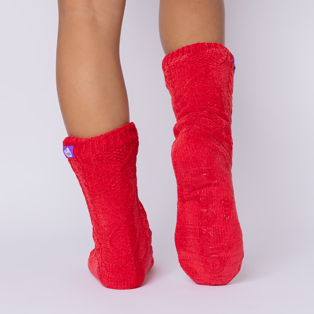 The Foozie™ Move in Red, back view showing the diamond cable knit and the foozie grips on the sole