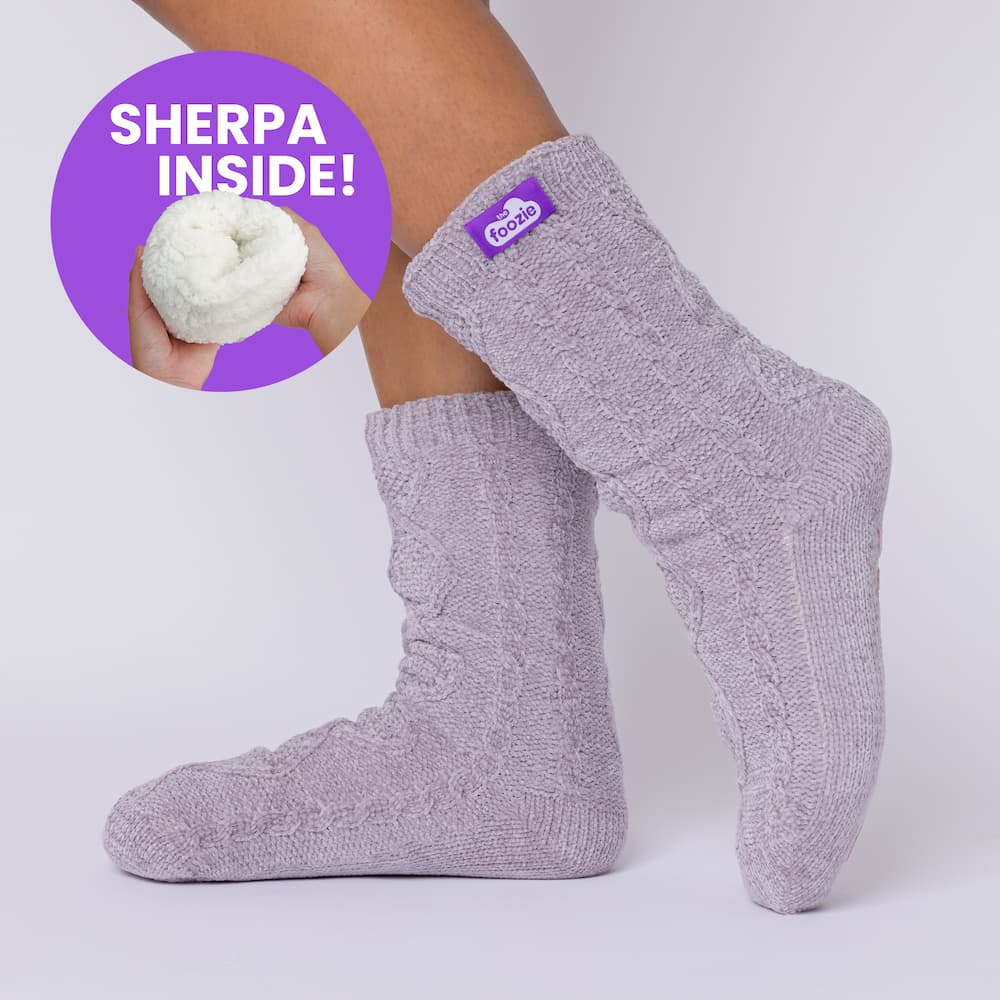 The Foozie™ Move in Light Gray, side view on foot with a 'Sherpa inside' badge showing the lining